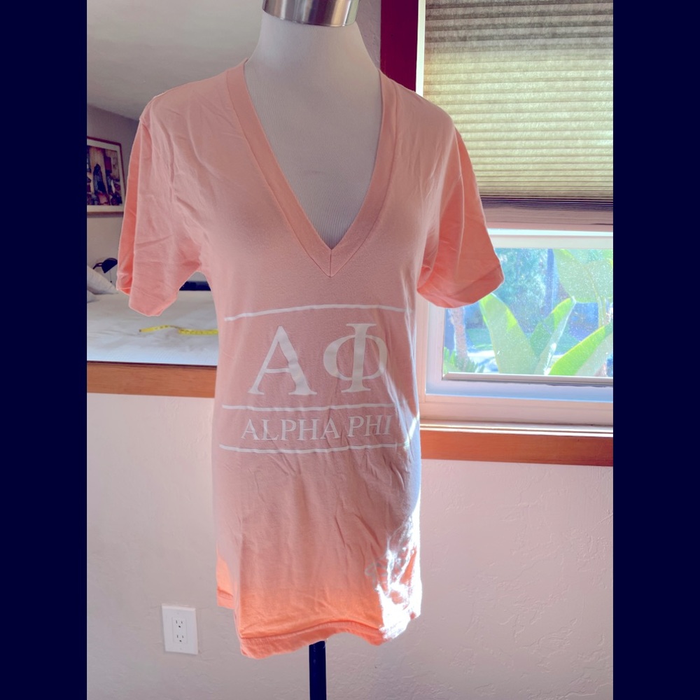 1 Alpha Phi V-Neck t-shirts soft pink w/white Sz S